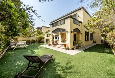 Exclusive | 3 bed Large | Available October