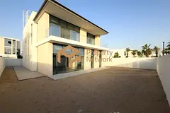 Independent Villa | On the park | Close to Lagoons
