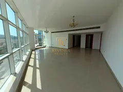 3 BHK / SPACIOUS I CHILLER FREE