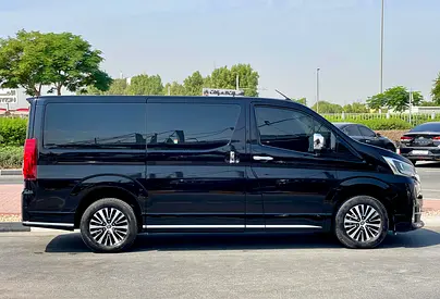 2023 Toyota GRANVIA — фото 7
