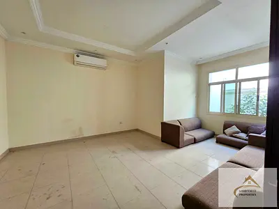 Beautiful 4Bhk villa exact on the corniche almost Sea view