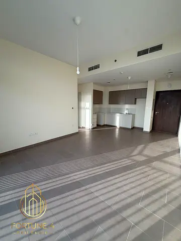 Ready to Move in| High Floor| Unfurnished| Modern Kitchen Layout
