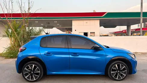 Peugeot 208 GT Line, миниатюра 5
