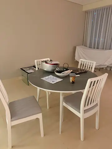 Home Center Round dining table with 4 IKEA grey&white chairs - good condition