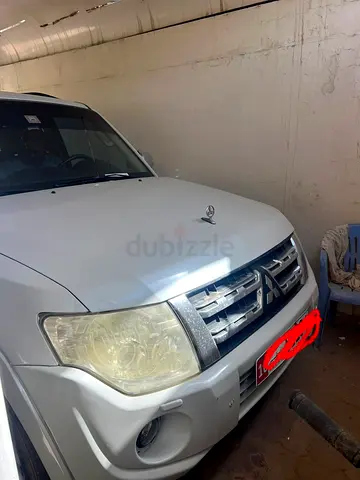 Well Maintained Mitsubishi Pajero 2014 GLS Top Line | GCC Specs