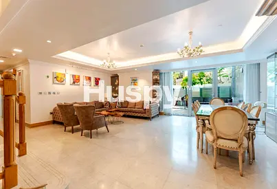 Large Garden Duplex | Fully Upgraded | Vacant