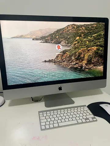 Apple iMac 27-inch All-in-One Desktop with Apple Wireless Keyboard