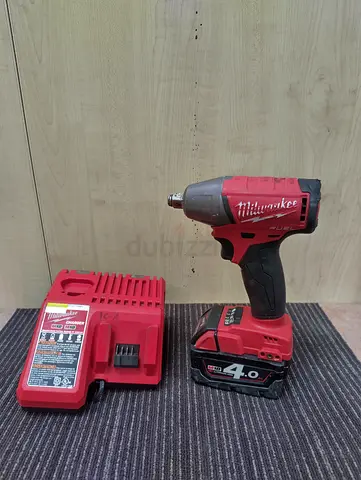 MILWAUKEE 2755-20 IMPACT WRENCH 18V B.L SMALL