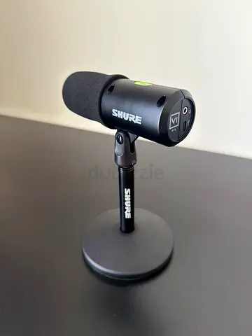 Shure MV7 USB/XLR Podcast Microphone with Desk Stand - NEW once Used
