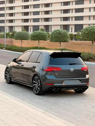 صورة 4 لـ 2019 Volkswagen GOLF R