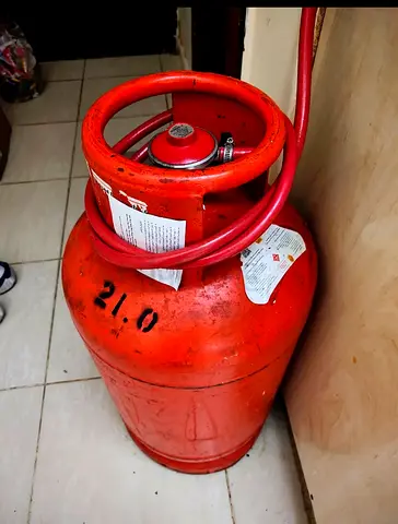 Stainless Steel 2-Burner Gas Stove  and cylinder