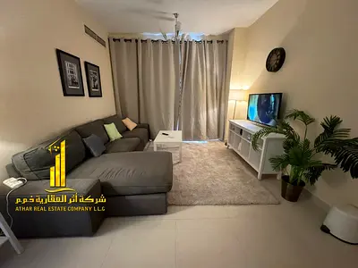 شقة فاخره غرفة وصالة وبلكونه اطلاله مفتوحه, مفروشة بالكامل بأثاث راقي، مجهّزة بالكامل بأحدث الاجهزه، شامله جميع الفواتير, الانترنت, جاهزة للسكن فورًا