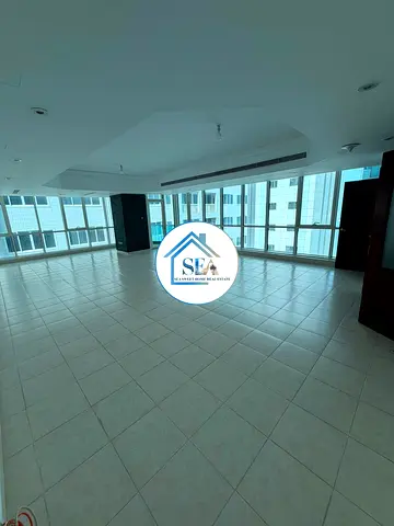 Spacious 3 BHK Duplex + Balcony I Vacant I Ideal for family I partial sea vie