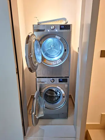 Lg 9kg washer and 10kg dryer separate set same like new condition perfect working
