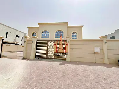 Spacious 4Bhk Villa With All Master Bedrooms Majlis 2Halls Maids Room 135K