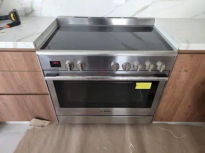 Bosch series 8 Electric ceramic cooker 90x60cm