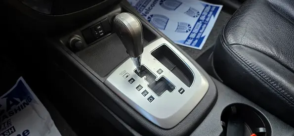 2011 Hyundai SANTA FE — миниатюра 12