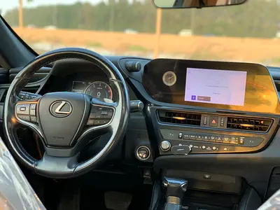 صورة 9 لـ 2023 Lexus ES-SERIES