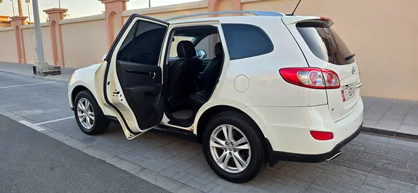 2011 Hyundai SANTA FE — миниатюра 15