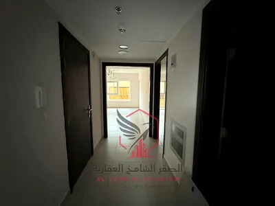 شقة للإيجار السنوي في القاسميه غرفه وصالة تكييف مجاني باركن مجاني مع بلكون ثاني ساكن مساحات واسعه صيانه مجانيه تكييف مركزي قريبه الي مخرج دبي