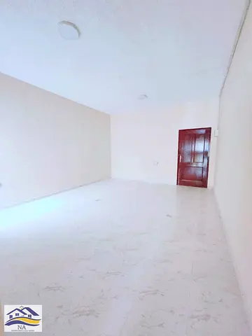 CHILLER FREE # NEARBY BUS STOP # LIMITED APARTMENTS