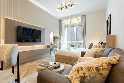 Modern Studio with Stunning Views in Botanica Tower
