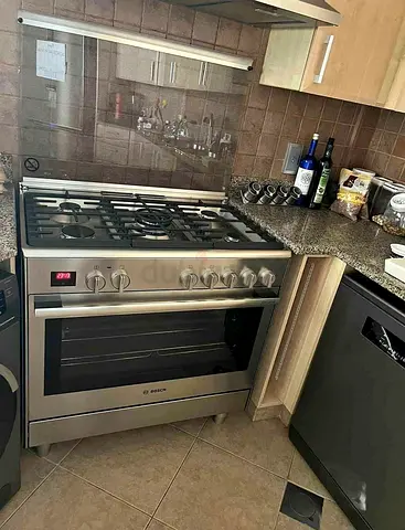 Bosch series Top Gas oven Electric cooker 90 by 60cm