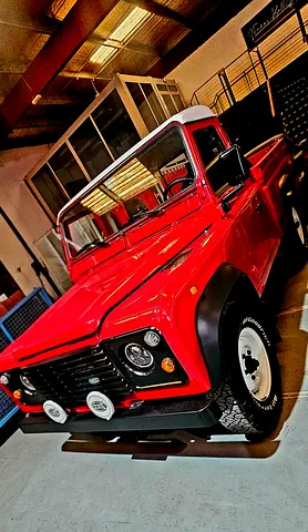 Classic Land Rover Defender 110 high top 1997 | GCC Specs | Original Condition