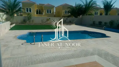 Your Own Pool | Away from Cables | Close to School