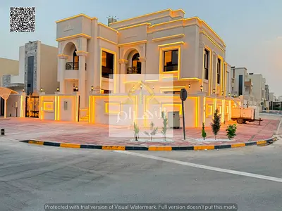 Classic corner villa on a 4200 sq ft plot with 6 master bedrooms. Price includes transfer fees. Two