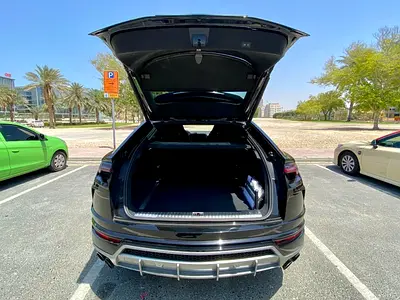 2019 Lamborghini URUS 缩略图 4