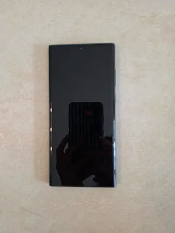 Samsung Galaxy Ultra 22 - excellent condition, unlocked, with original box