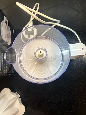 Braun Citrus Juicer - Easy-to-Use Electric Lemon/Orange Juicer
