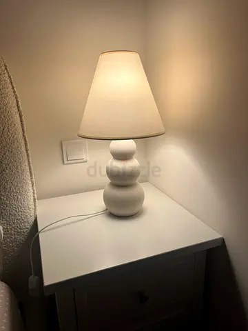 Modern White Spherical Ceramic Table Lamp
