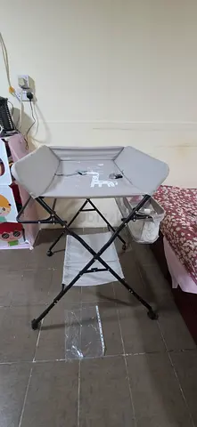 Portable baby bassinet with stand - lightweight and foldable