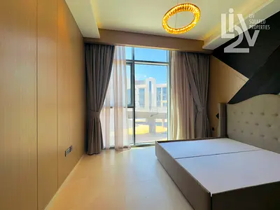 Lux Renovated | Vacant | Furnished