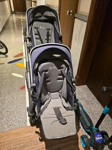 Silver Cross Double tandem stroller for two children or twins -  with bassinet