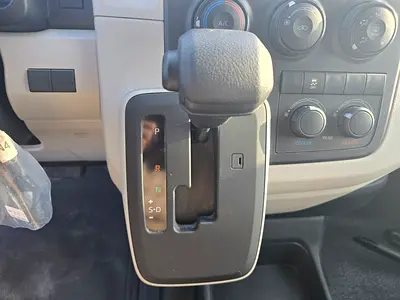 2026 Toyota HIACE 照片 12