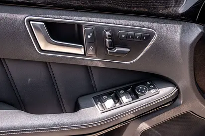 صورة مصغرة 18 لـ 2012 Mercedes-BENZ E-CLASS