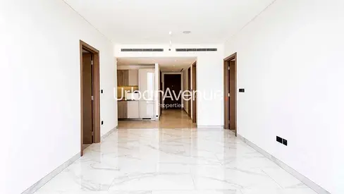 High Floor | En Suite | plus Storage & Powder Room