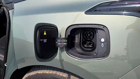 2025 Zeekr 001 照片 13