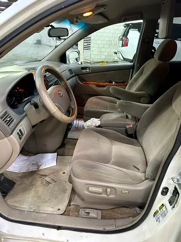 صورة 11 لـ 2006 Toyota SIENNA