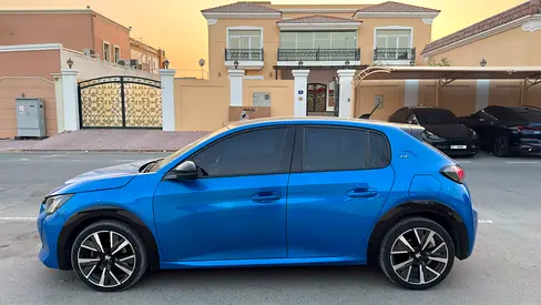Peugeot 208 GT Line, миниатюра 2