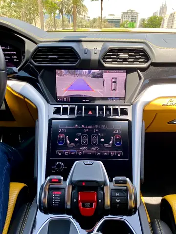 2019 Lamborghini URUS 缩略图 3