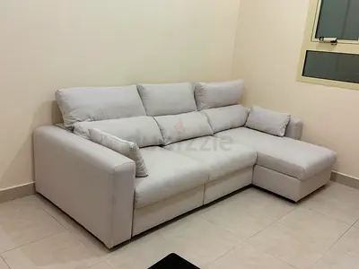 Brand new condition IKEA eskelstuna Lsahpe sofa bed with storage Beige color