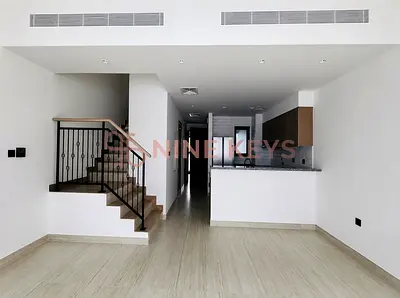 4BHK Middle Unit / Back to back / Ready to move