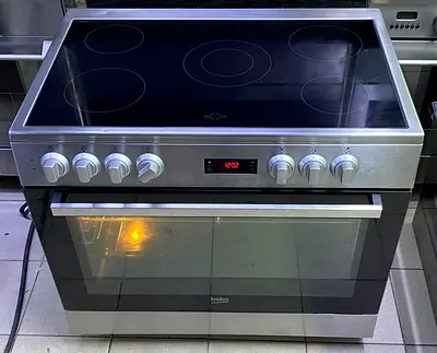 Beko Electric Ceramic Hob with Built-in Oven - Good Working Condition