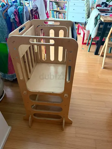 Children’s kitchen tower