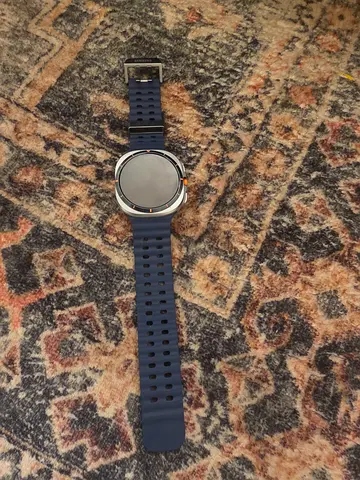 Used Men’s Samsung Ultra Smart Watch 2025 with 5 extra straps