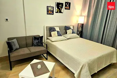 Modern Studio | Multi Cheques | Community View |